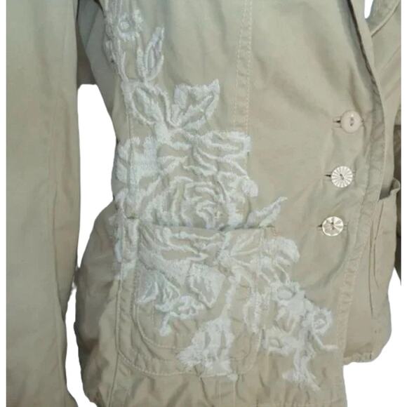 Johnny Was Blazer Womens S Embroidered Paradise Crest Carved buttons Bohemian - Picture 4 of 14